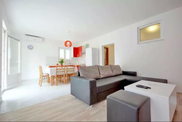 Apartment Simun Podgora Esterno foto